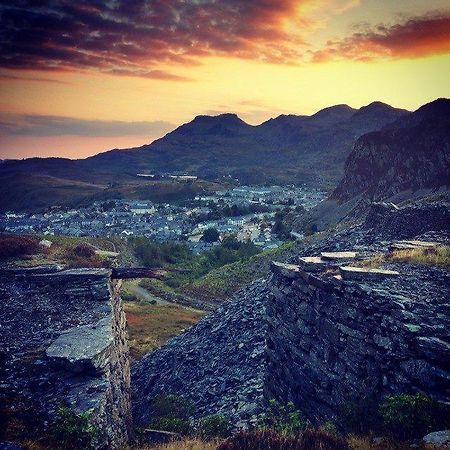 Snowdonia Miners Cottage ブライナイ・フェスティニオグ エクステリア 写真
